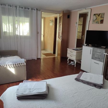 Apartman Tihana Crikvenica Exterior foto